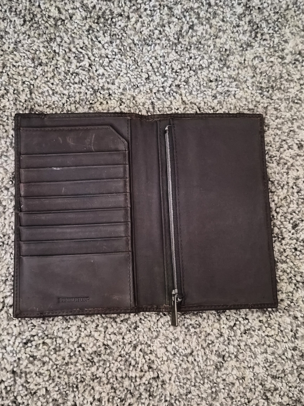 Pendleton Southwestern Wool Travel Wallet Organizer Leather Zip Checkbook Passpo
